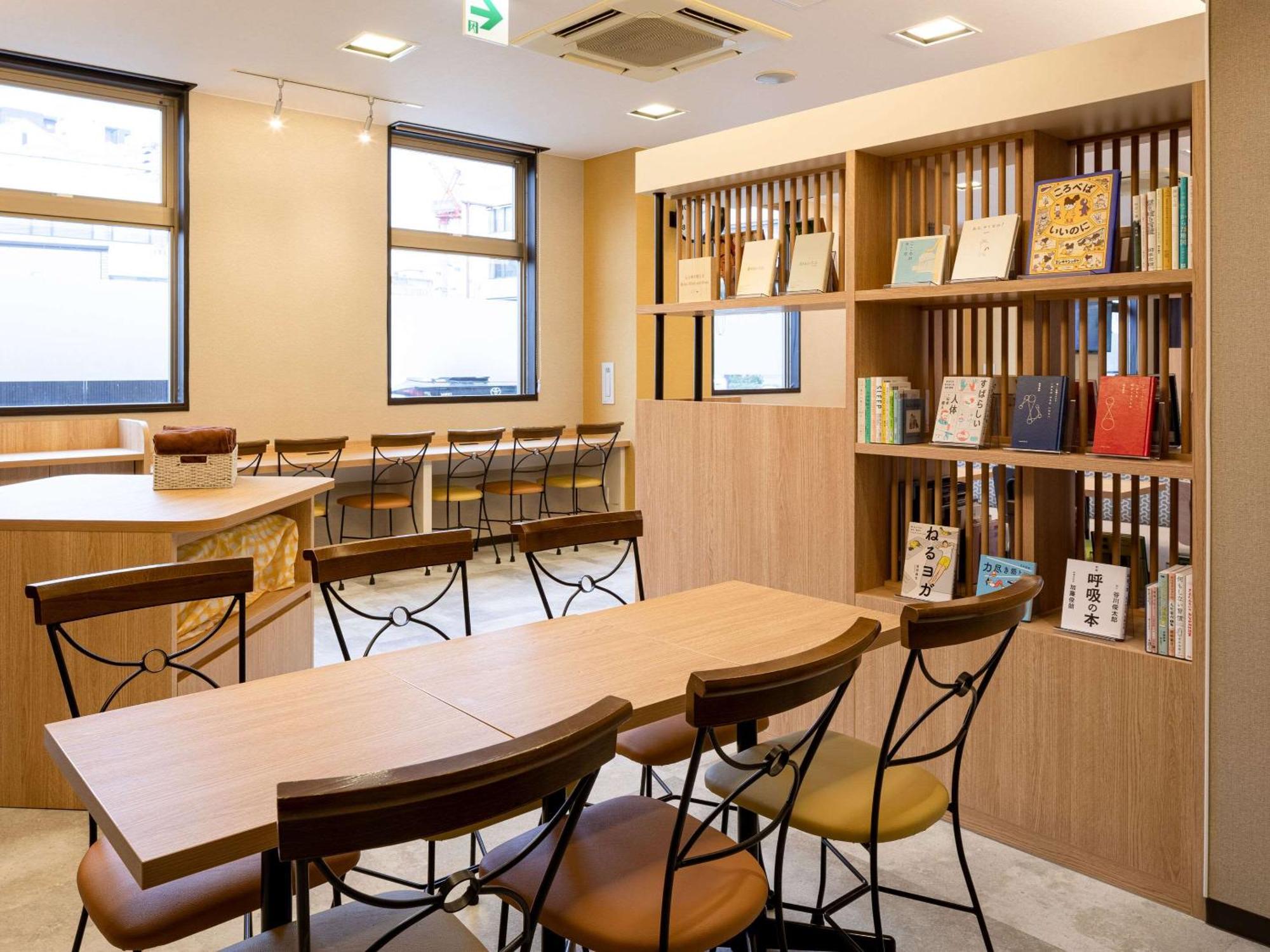Comfort Hotel Himeji Bagian luar foto
